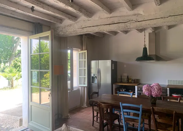 Maison De L Epicerie بيت للعطل